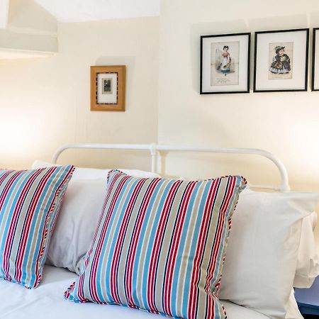 Pass The Keys Cosy 2 Bedroom Victorian Cottage لودلو المظهر الخارجي الصورة